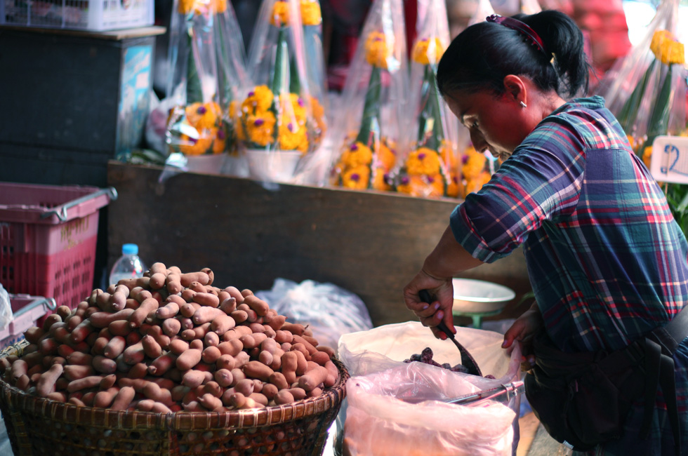 The Global Girl Travels: Shopping for fresh produce at Khlong Toey market in Bangkok, Thailand.