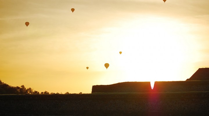 The Global Girl Travels: Stunning sunrise at the Temple of Quetzalcoatl in Teotihuacan, Mexico.