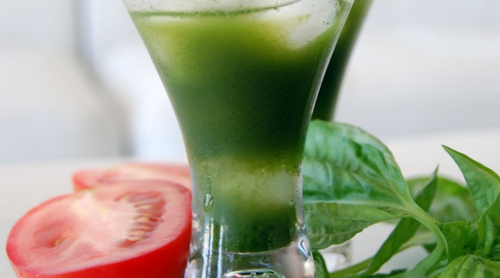 Green Juice: Tomato, Kale, Basil, Cucumber