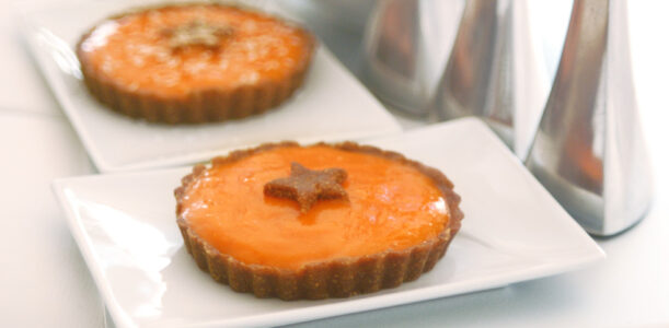 Raw Vegan Persimmon & Carob Tart